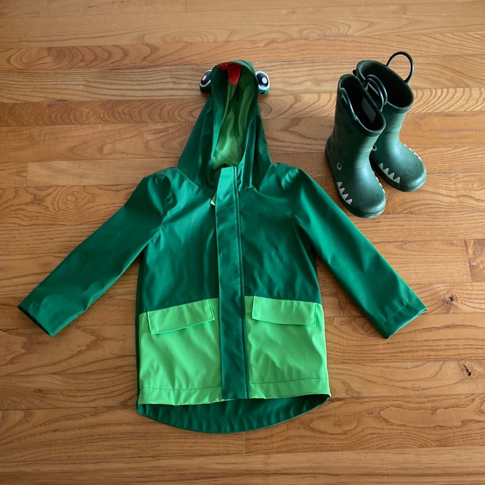 Cat & jack 3T rain jacket and 9 boots